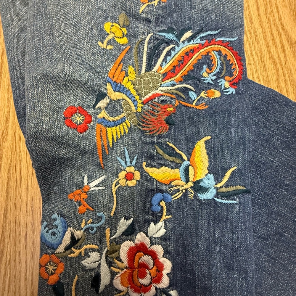 Lucky Brand Blue Denim Flare Jeans with Floral Embroidery - Picture 10 of 15